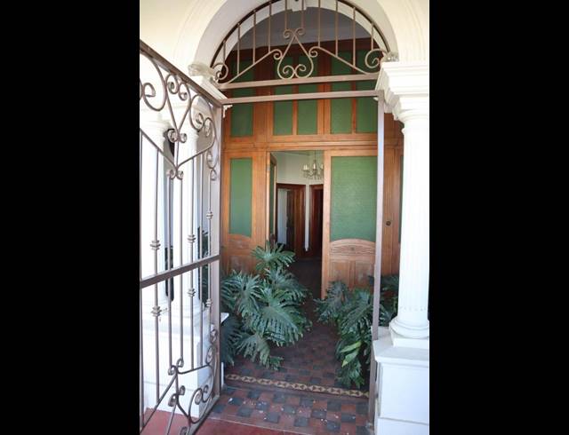 4 BEDROOM HOUSE FOR SALE IN BERGZICHT